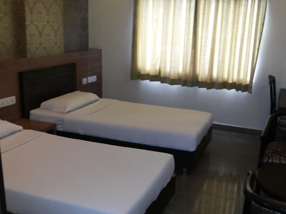 Adyar Ananda Bhavan Residency Hotel Бангалор Екстериор снимка